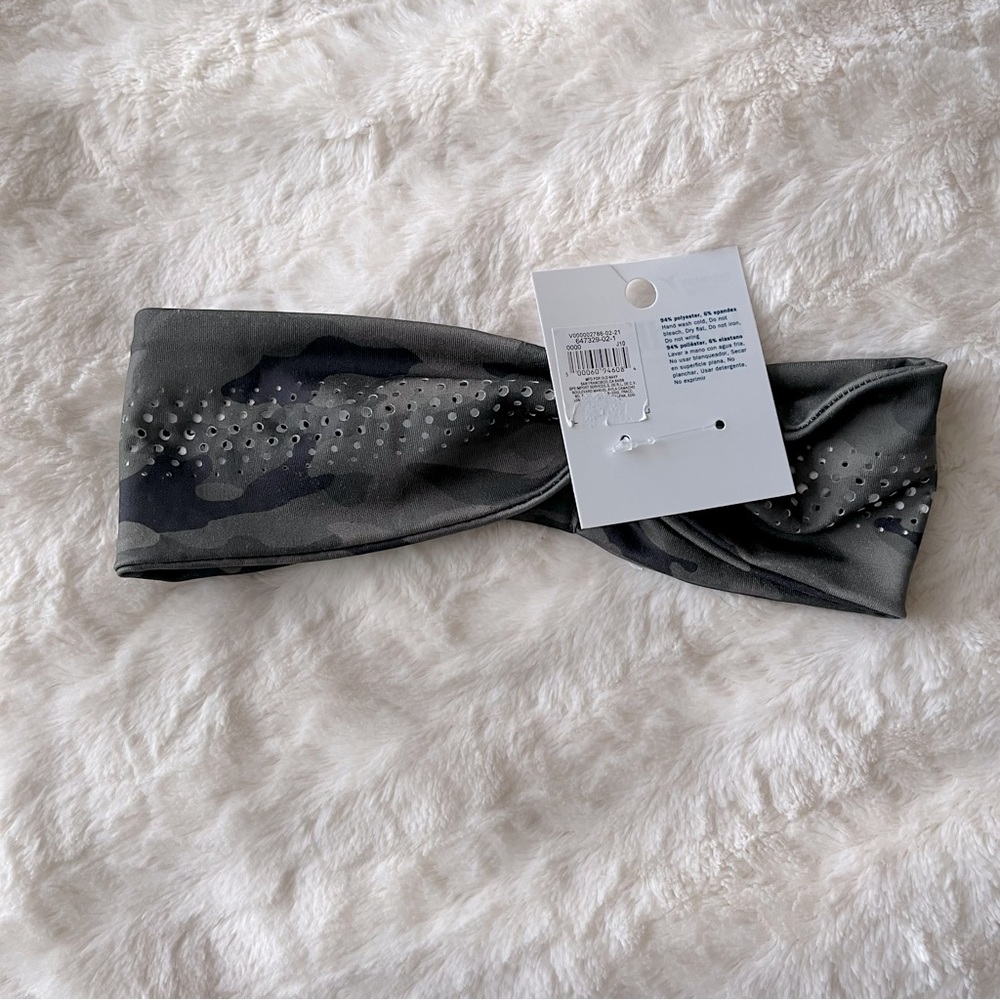 โ๏ธ 3/$15 ๐ Old Navy Active Headband Head-wrap Green & Black Camouflage Print - Picture 4 of 8